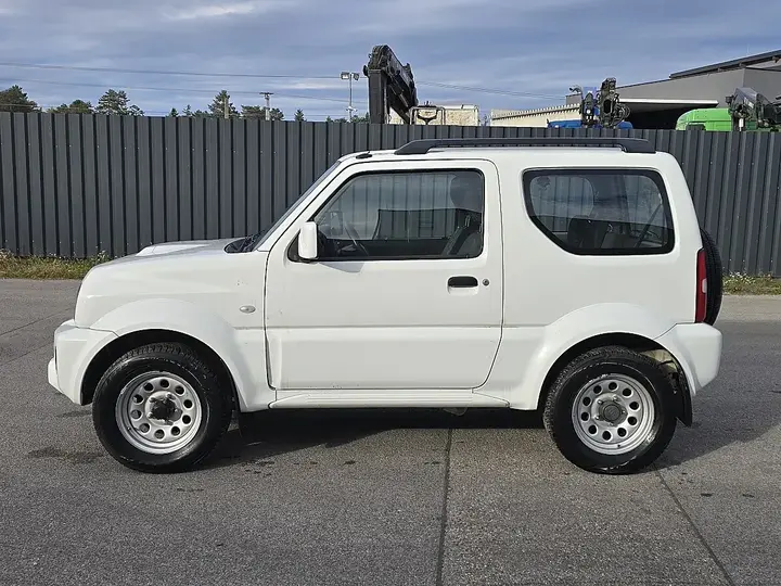 Suzuki Jimny 2016 photo 2