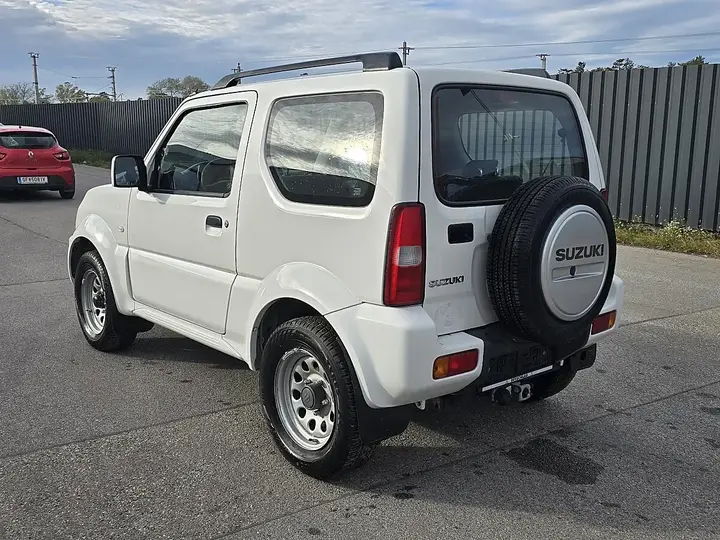Suzuki Jimny 2016 photo 3