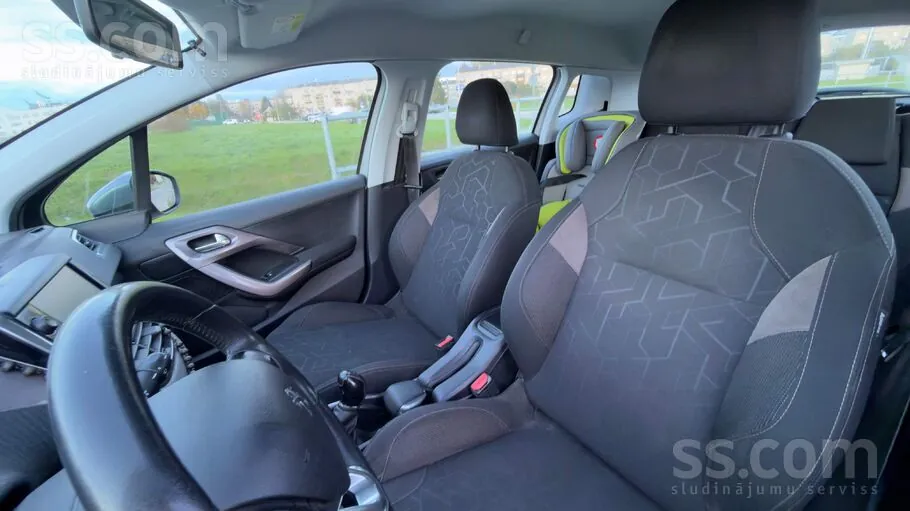 Peugeot 2008 2014 photo 3