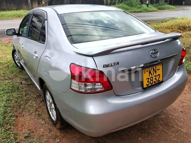Toyota Belta 2007 photo 2