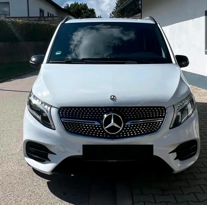 Mercedes-Benz V250 Amg Line
