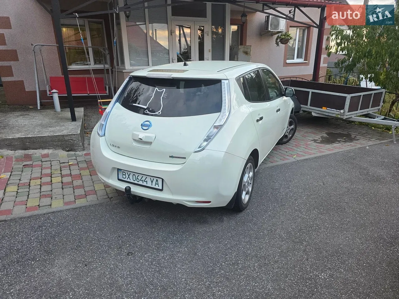 Nissan Leaf 2012 photo 3
