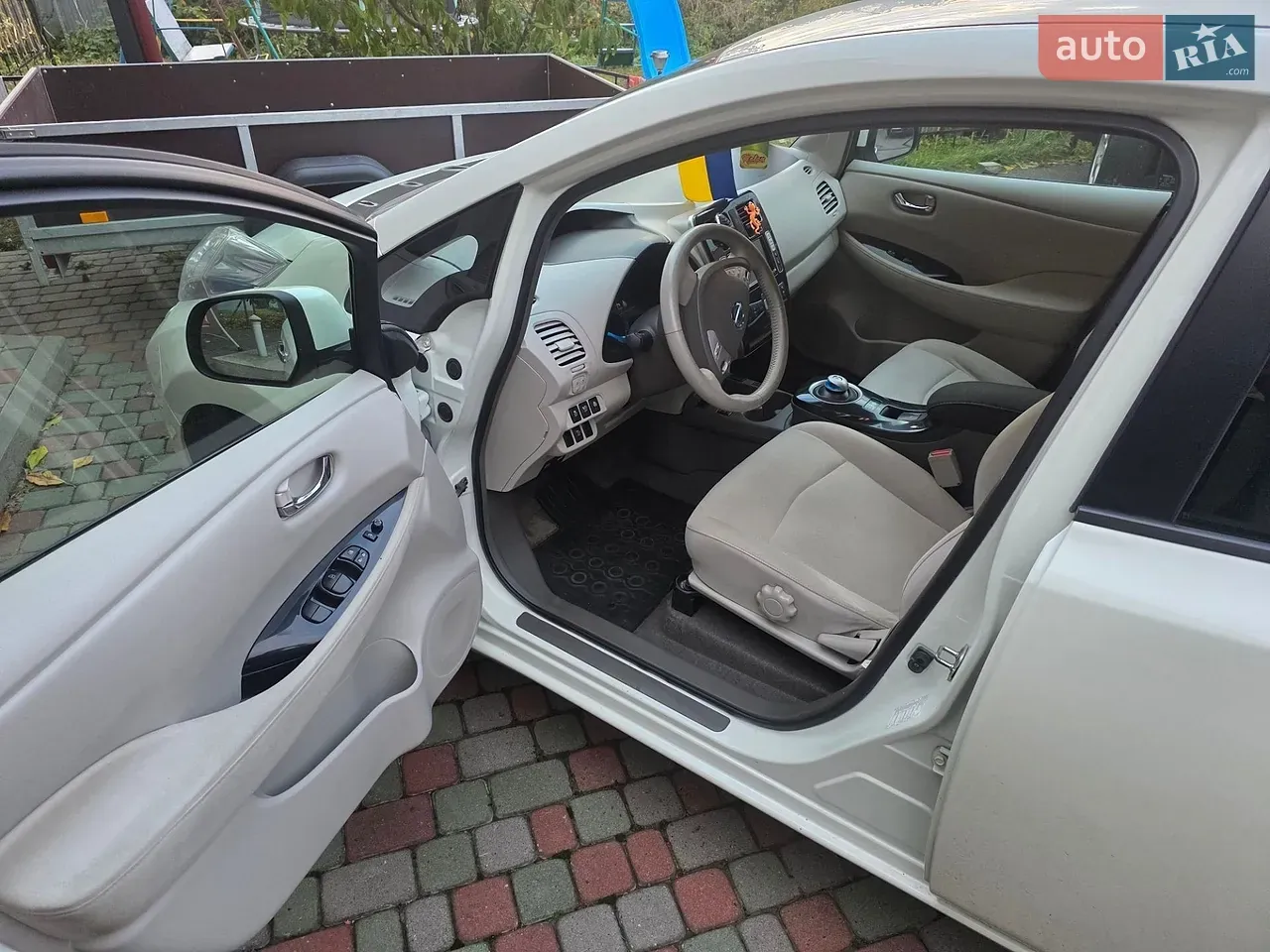 Nissan Leaf 2012 photo 5