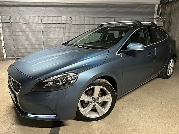 Volvo V40 2013 photo 2