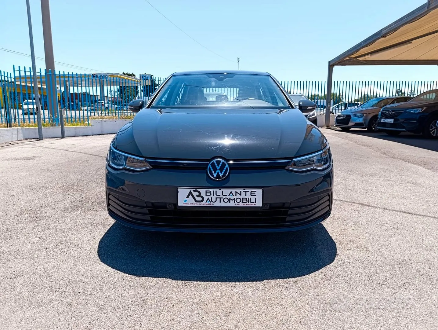 Volkswagen Golf 2022 photo 2