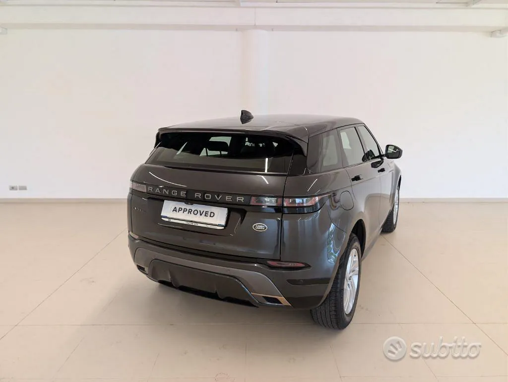 Land Rover Range Rover Evoque 2022 photo 2
