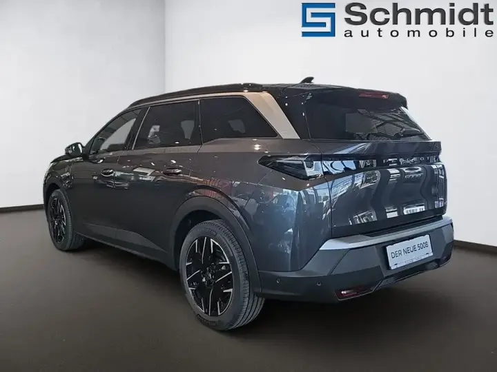 Peugeot 5008 photo 3
