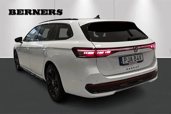 Volkswagen Passat 2025 photo 3