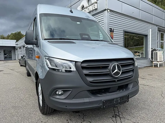 Mercedes-Benz Esprinter 420 2025 photo 2