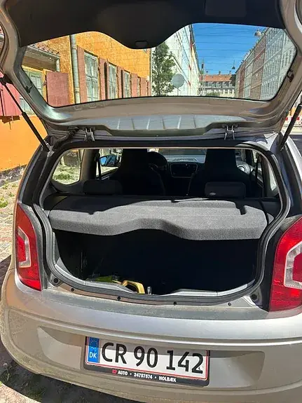Volkswagen Up 2013 photo 3