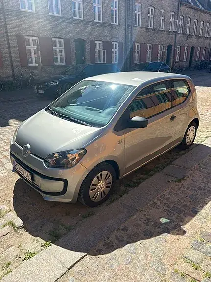 Volkswagen Up 2013 photo 5