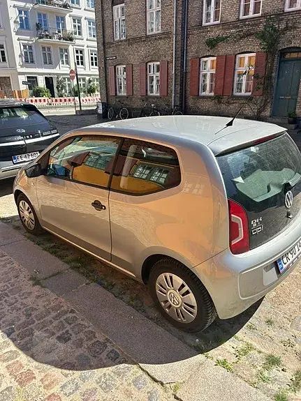 Volkswagen Up 2013 photo 4