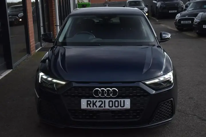 Audi A1 2021 photo 3