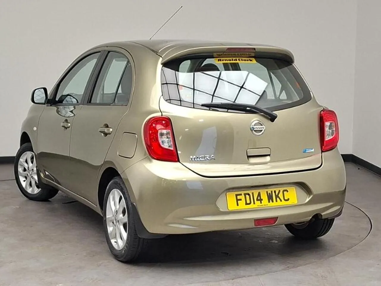 Nissan Micra 2014 photo 2