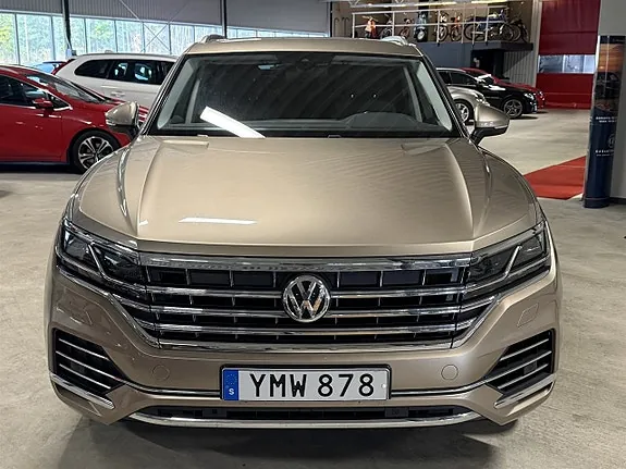 Volkswagen Touareg 2018 photo 2