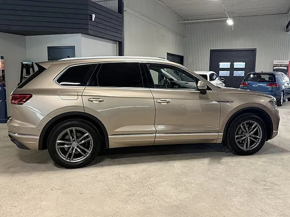 Volkswagen Touareg 2018 photo 3