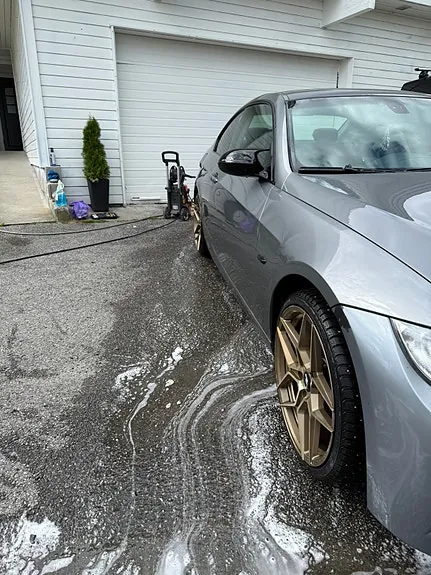 BMW 320I