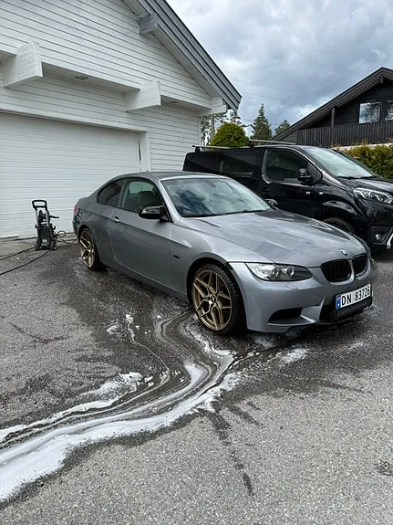 BMW 320I