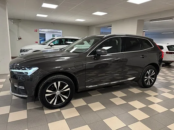 Volvo Xc60 2023 photo 2