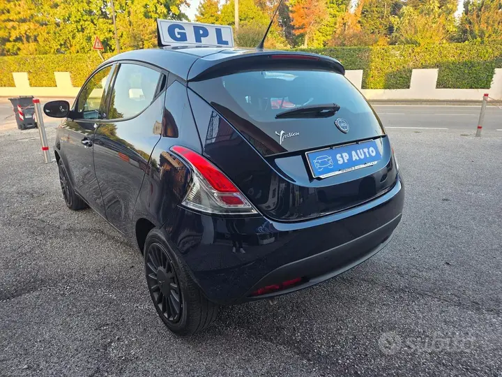 Lancia Ypsilon 2019 photo 2