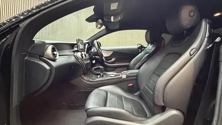 Mercedes-Benz C-Class 2018 photo 3