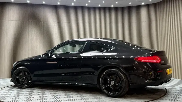 Mercedes-Benz C-Class 2018 photo 2