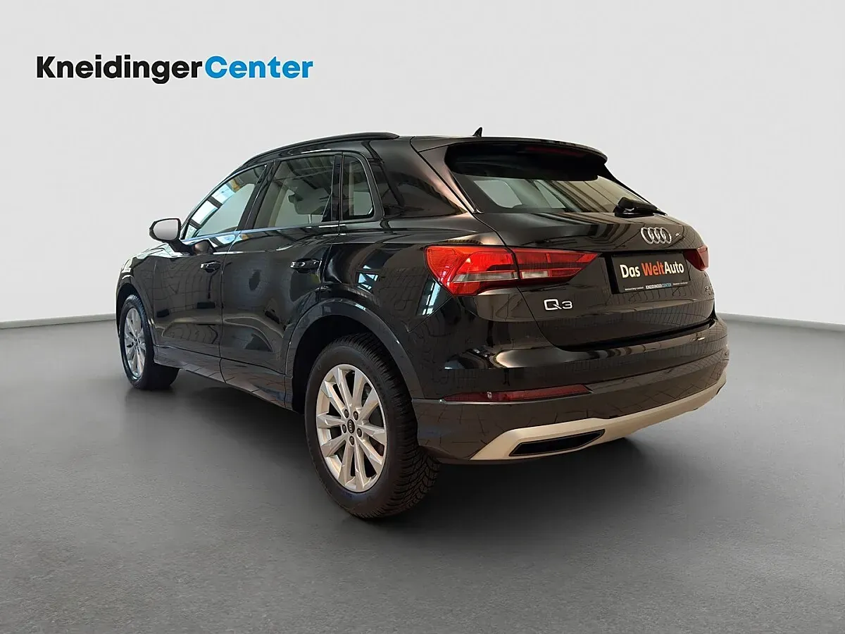 Audi Q3 2022 photo 3