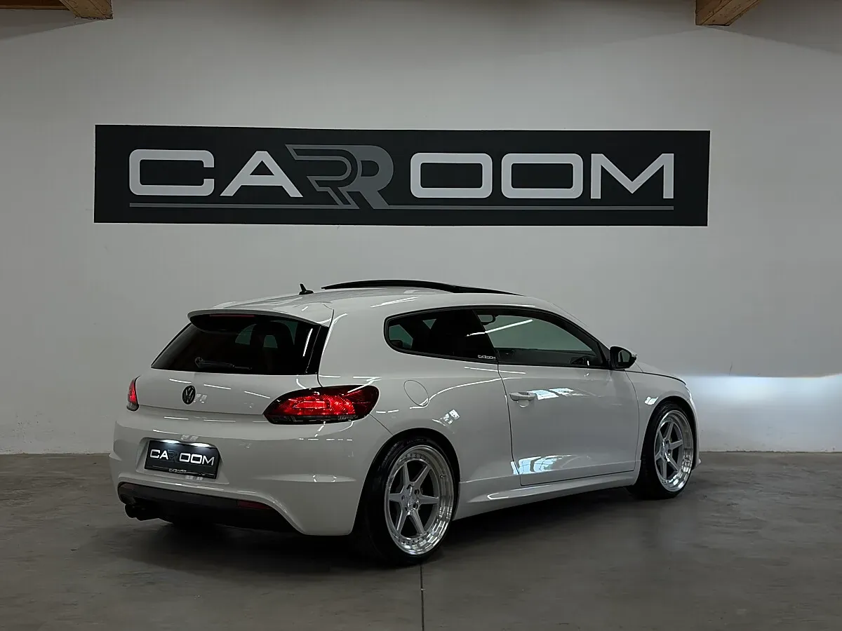 Volkswagen Scirocco 2012 photo 2