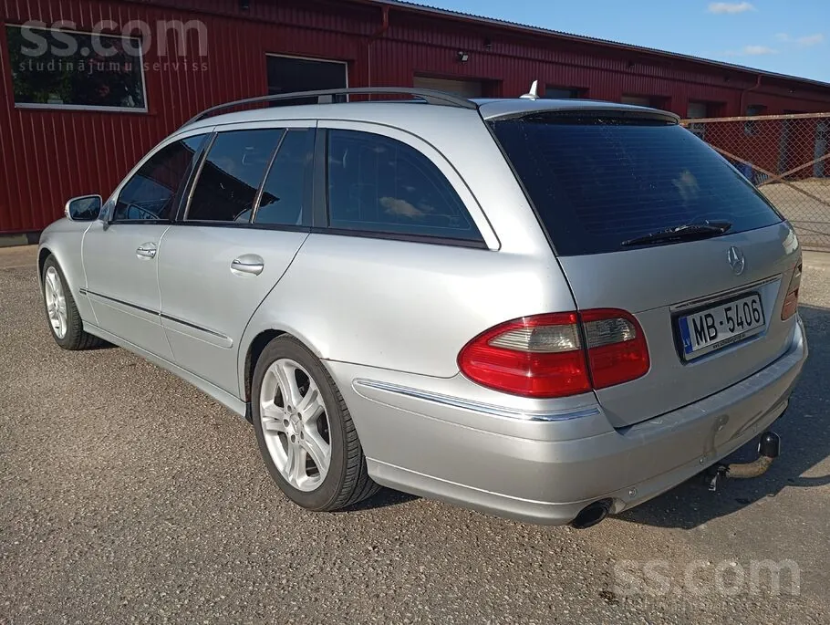 Mercedes-Benz E280 2007 photo 3