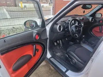 Mini Cooper S 2011 photo 3