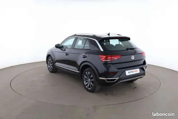 Volkswagen T-Roc 2018 photo 2