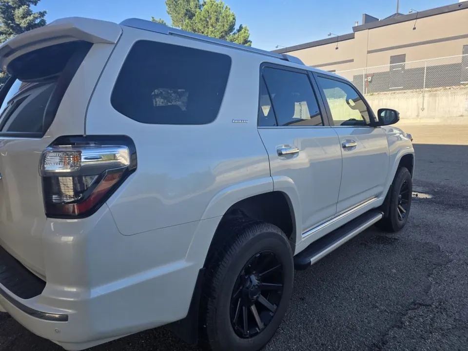 Toyota 4Runner 2020 photo 2
