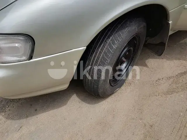Nissan Sunny 1995 photo 5