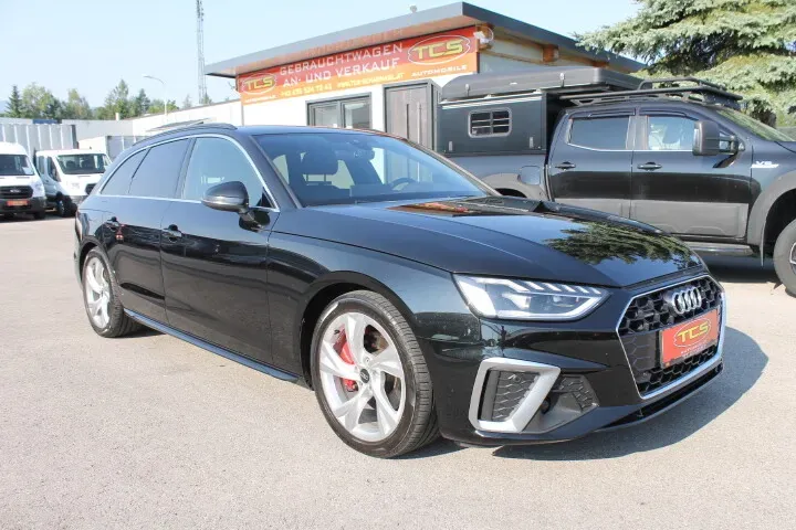 Audi A4 2022 photo 3