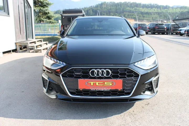 Audi A4 2022 photo 2