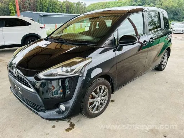 Toyota Sienta X 2016 photo 2