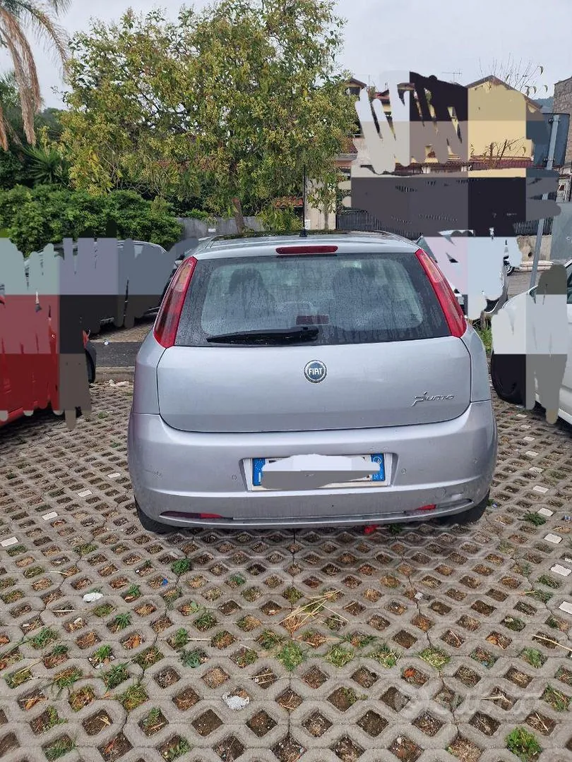 Fiat Grande Punto 2006 photo 3