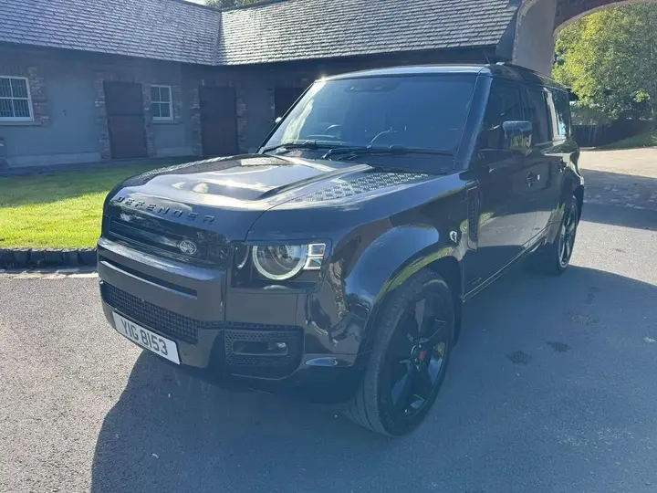 Land Rover Defender 2022 photo 3