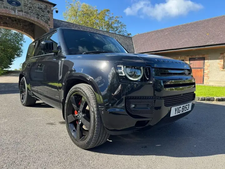 Land Rover Defender 2022 photo 5