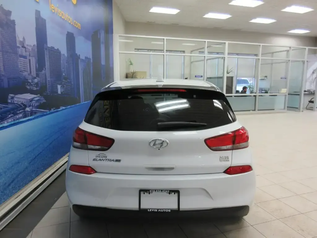 Hyundai Elantra 2018 photo 5
