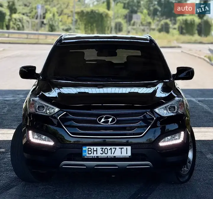 Hyundai Santa Fe 2013 photo 3