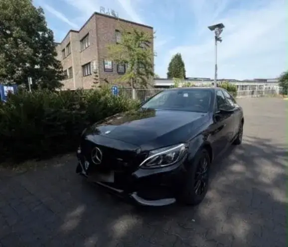 Mercedes-Benz C220D