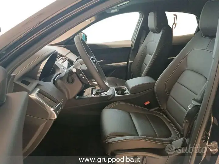 Jaguar E-Pace 2023 photo 4