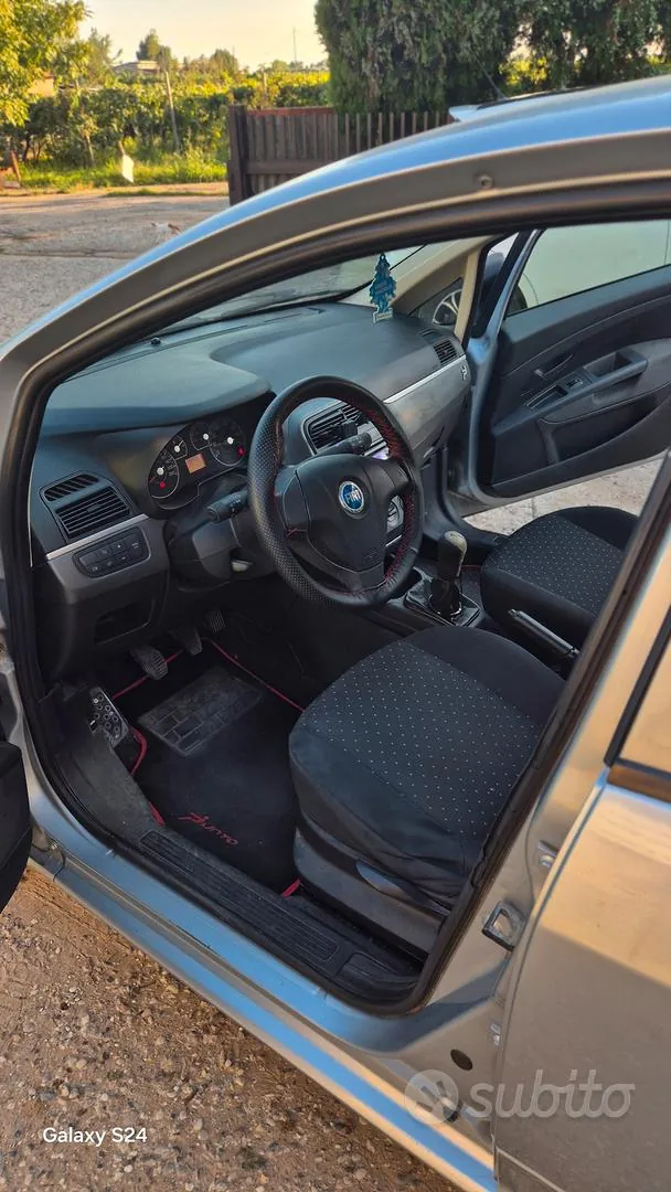 Fiat Grande Punto 2007 photo 3