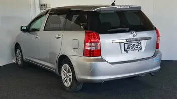 Toyota Wish 2004 photo 5