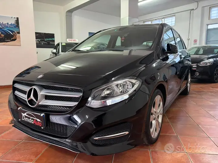 Mercedes-Benz B200 2017 photo 4
