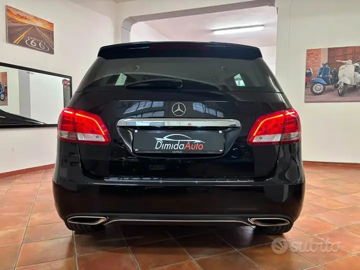 Mercedes-Benz B200 2017 photo 5