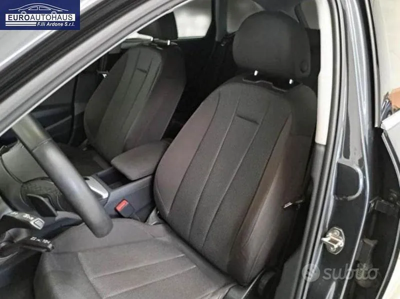 Audi A4 2022 photo 4