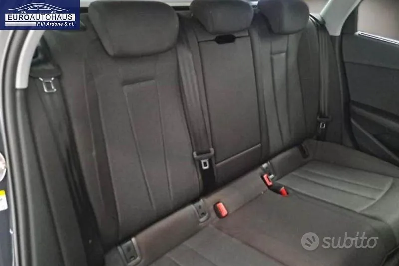 Audi A4 2022 photo 5