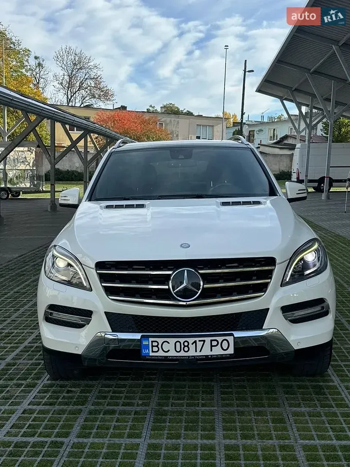 Mercedes-Benz M-Class 2012 photo 4